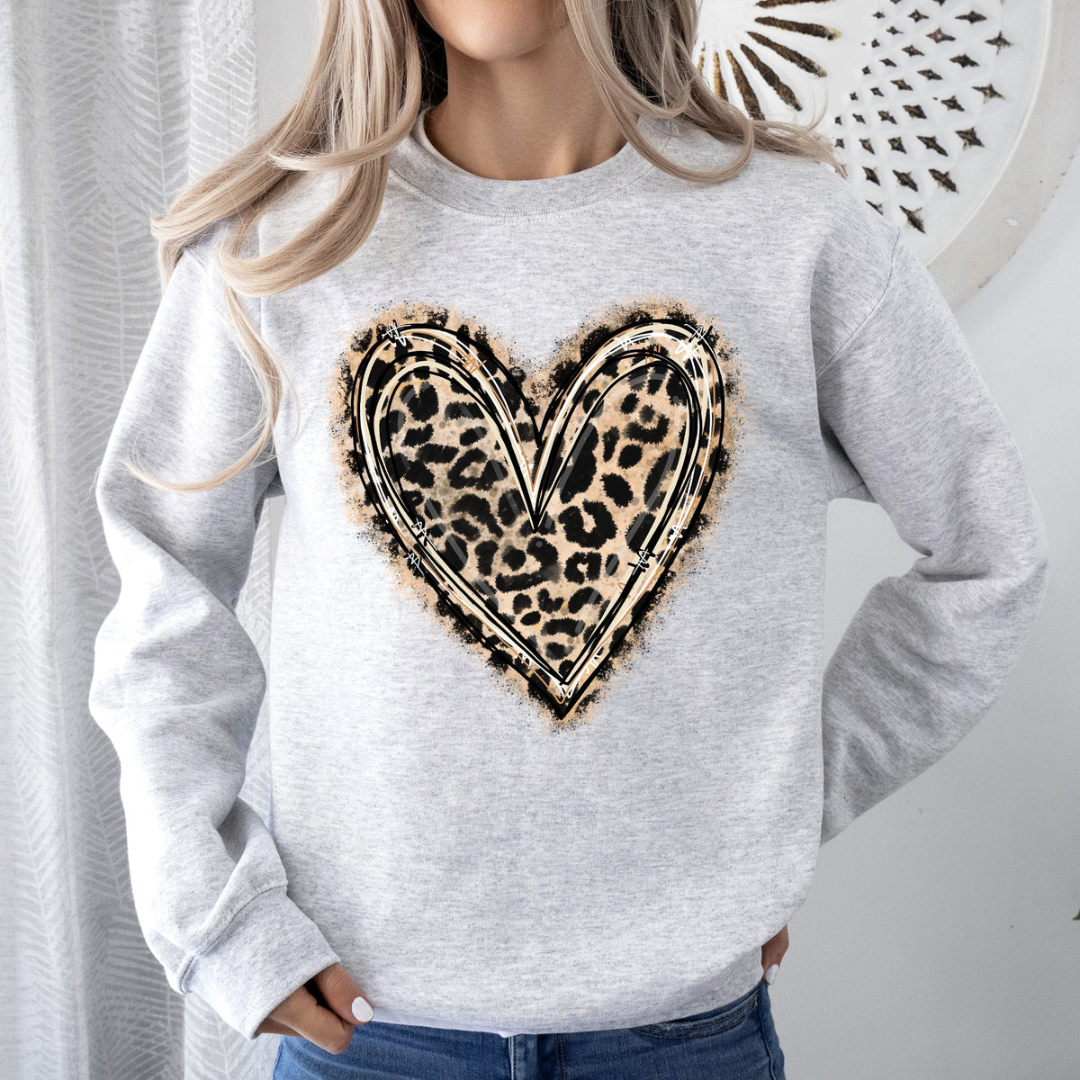 Wild at Heart Leopard Sweatshirt🤎