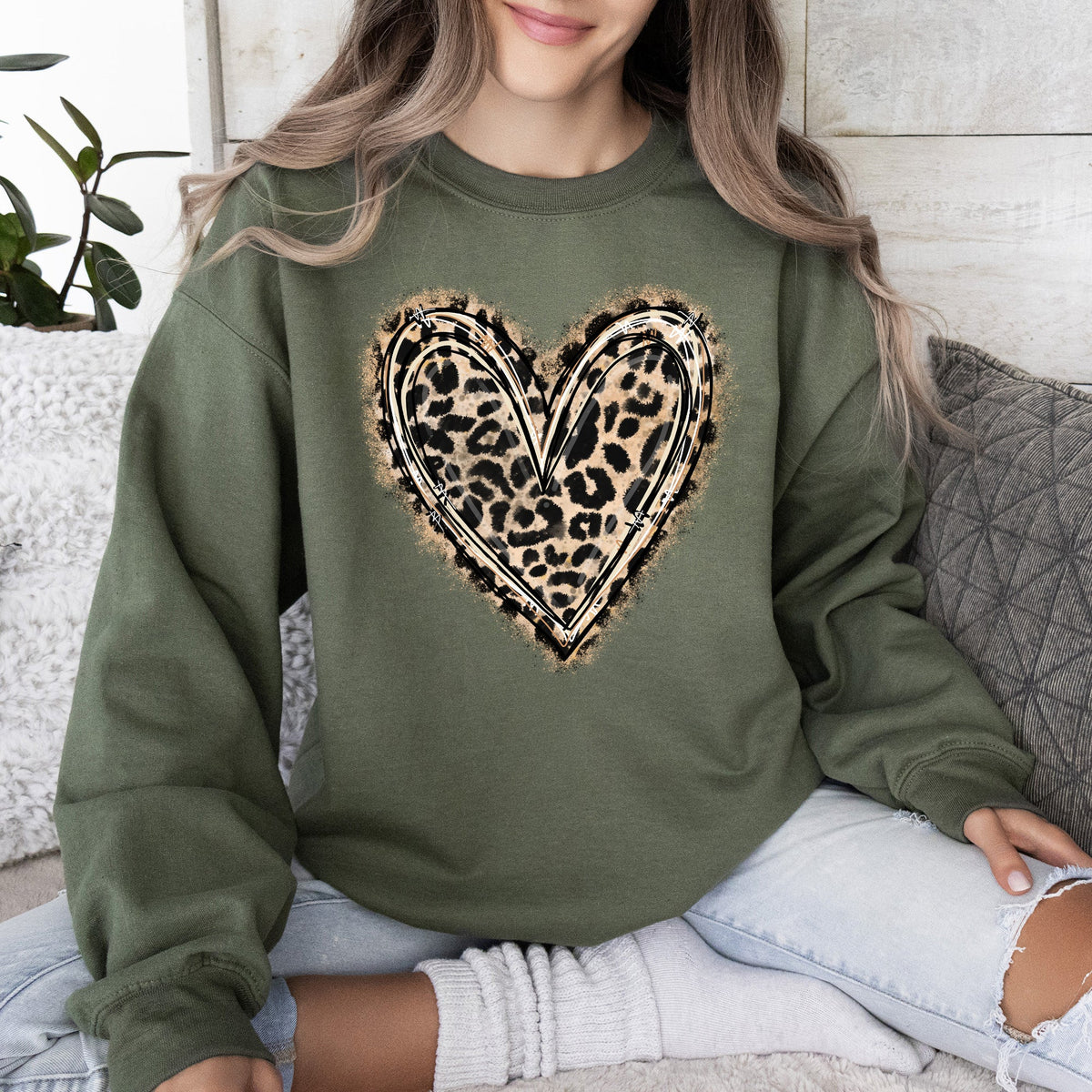 Wild at Heart Leopard Sweatshirt🤎